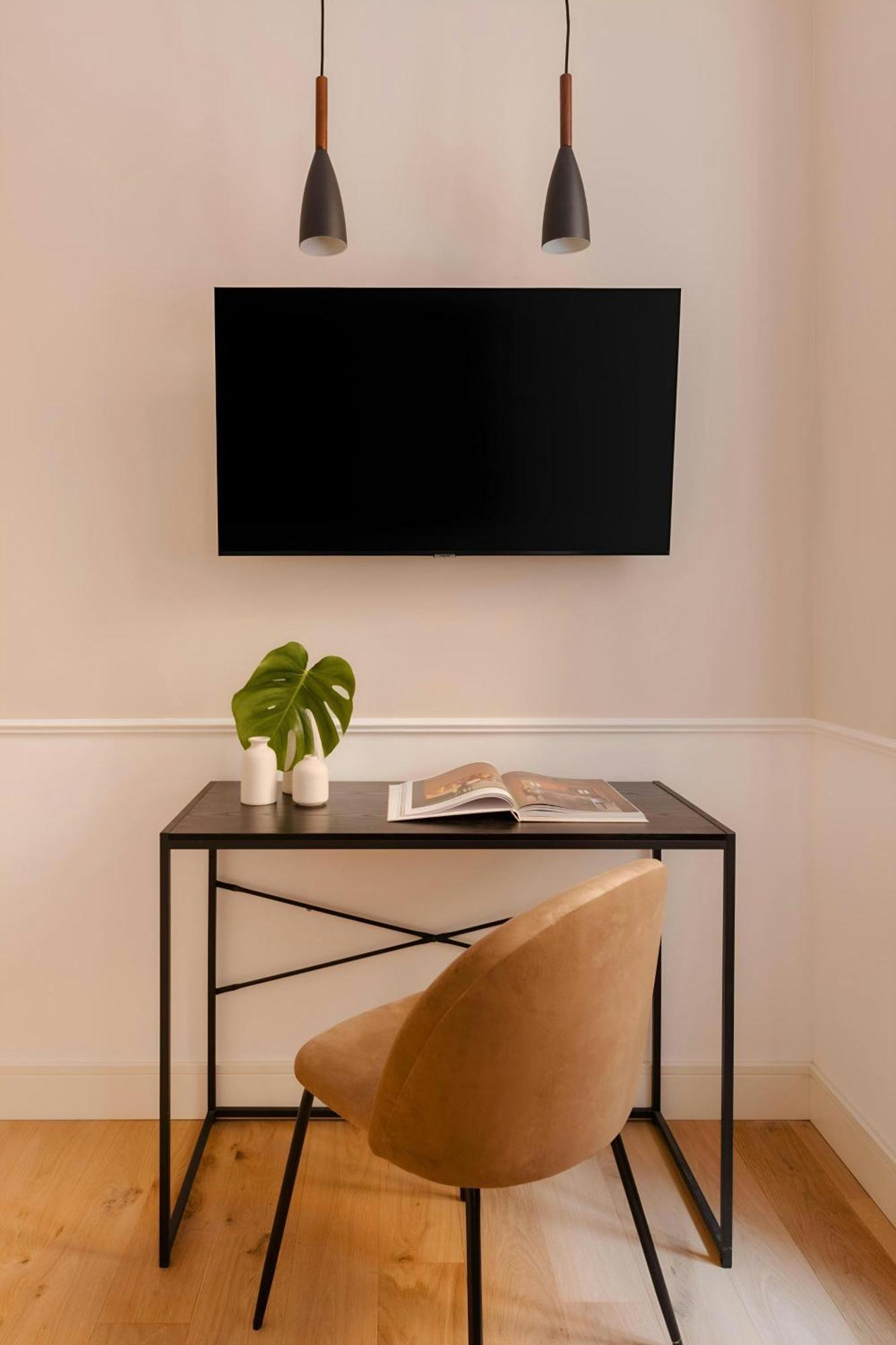 Sonder By Marriott Bonvoy Antinoo Piazza Del Parlamento Apartahotel Roma