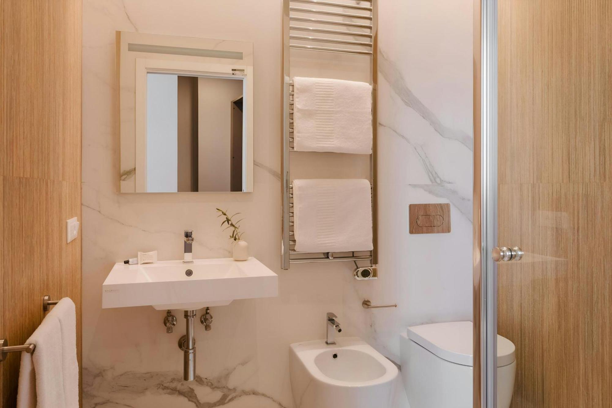 Sonder By Marriott Bonvoy Antinoo Piazza Del Parlamento Aparthotel *