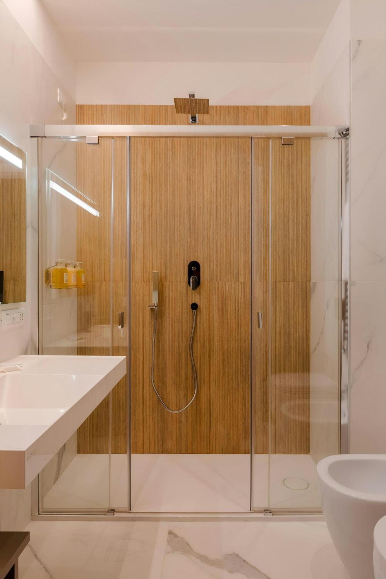 Aparthotel Sonder By Marriott Bonvoy Antinoo Piazza Del Parlamento *